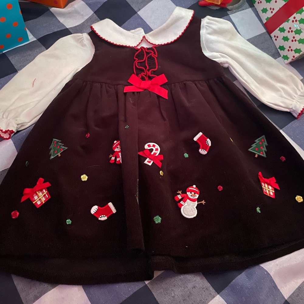 Toddlers beautiful Christmas dress.